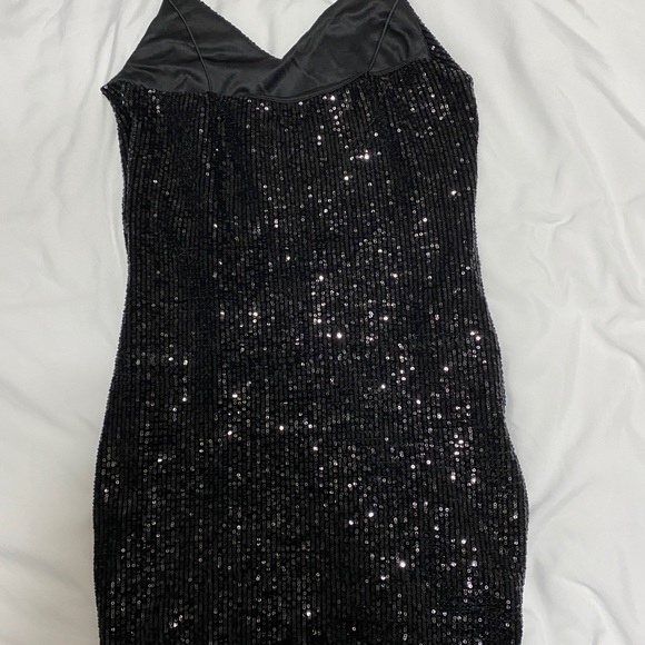 Mini sequin dress - Picture 3 of 4